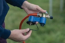 Campingaz Twin Connection CV/R Regulator Kit -Camping Adventure Deals Store campingaz twin connection image 2